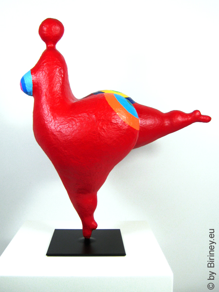 Unikat: rote Frauen-Figur "Elene" Höhe 38cm