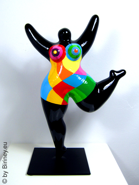 schwarze Nana-Figur mit Polygonmuster! Keramik Höhe 31cm