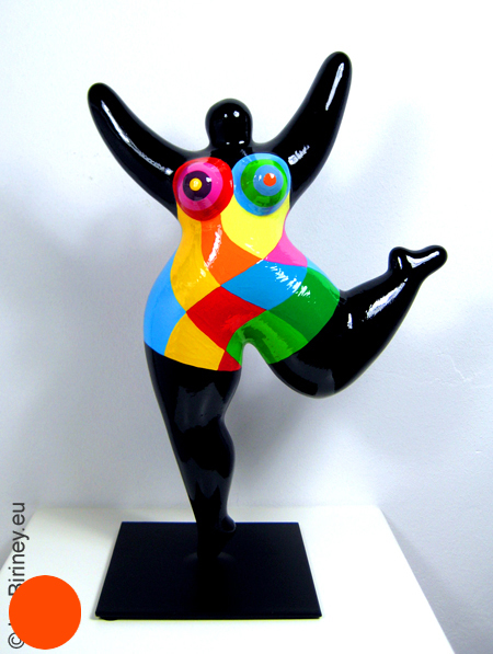 zur Zeit ausverkauft: schwarze Nana-Figur mit Polygonmuster! Keramik Höhe 31cm