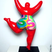 red Nana sculpture “Waves” ceramic 31cm / 12.2 inches