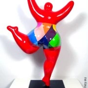 red Nana sculpture with polygonal pattern! 31cm / 12 inches