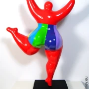 rote Nana-Figur aus handbemalter Keramik!  32cm Blockstreifen