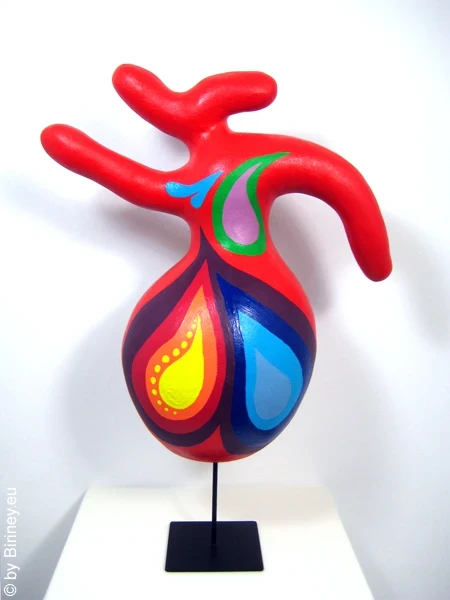 Sculpture “Malena” 40cm / 15.7 inches with leaf pattern