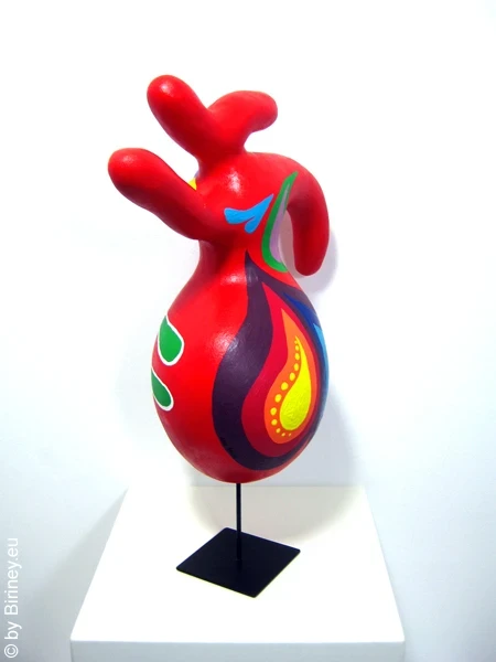 Sculpture “Malena” 40cm / 15.7 inches with leaf pattern