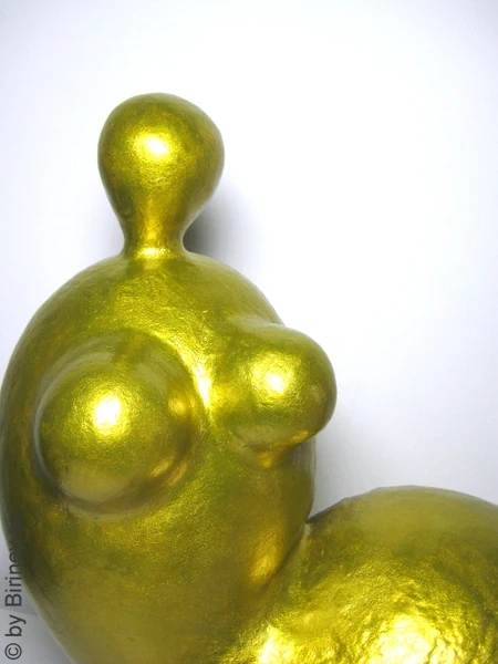 Unikat-Figur "Liegende in Gold" L 41cm