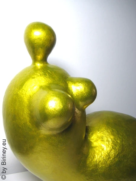 Unikat-Figur "Liegende in Gold" L 41cm