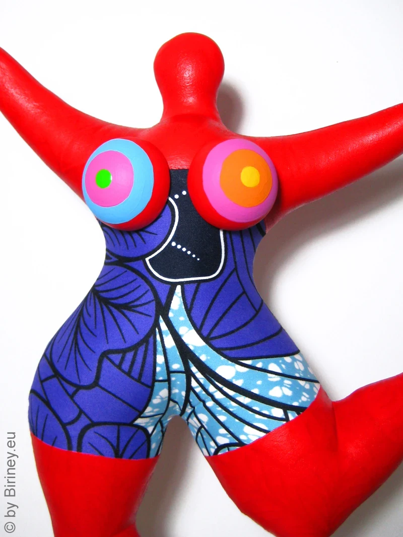 red Nana figure with lilac pattern! SL Hight 45cm/ 17.7 inches