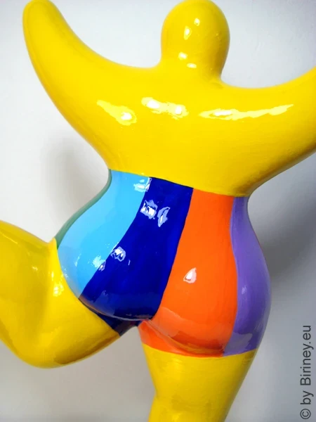 gelbe Nana-Figur mit Blockstreifen Keramik 22cm