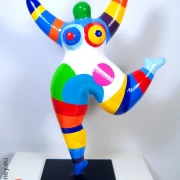 gestreifte Nana-Figur mit Kreismustern 31cm