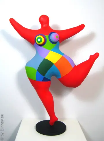 rote Nana Figur SL Polygone! Höhe 44cm Leichtgewicht