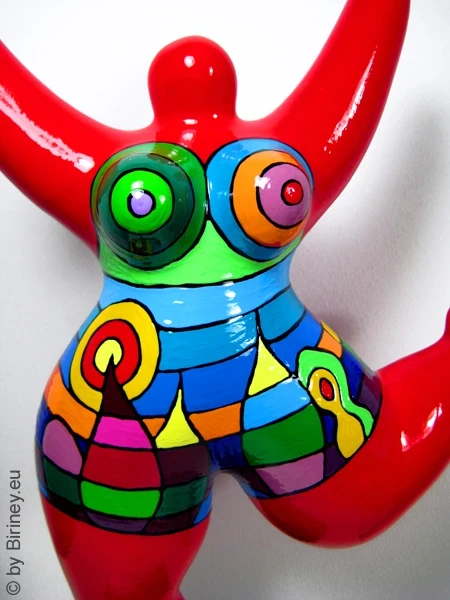 rote Nana-Figur "Sunset" Keramik Höhe 31cm