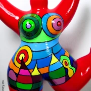 rote Nana-Figur "Sunset" Keramik Höhe 31cm