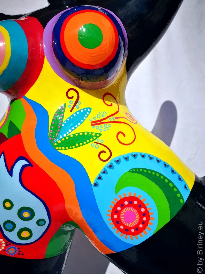 schwarz/bunte Nana-Figur 98cm für den Garten! Unikat