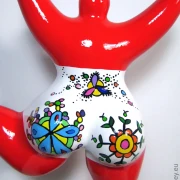 red Nana sculpture with flower pattern! 30cm / 11.8 inches