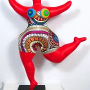 rote Nana Figur mit Ornamenten SL Höhe 38cm
