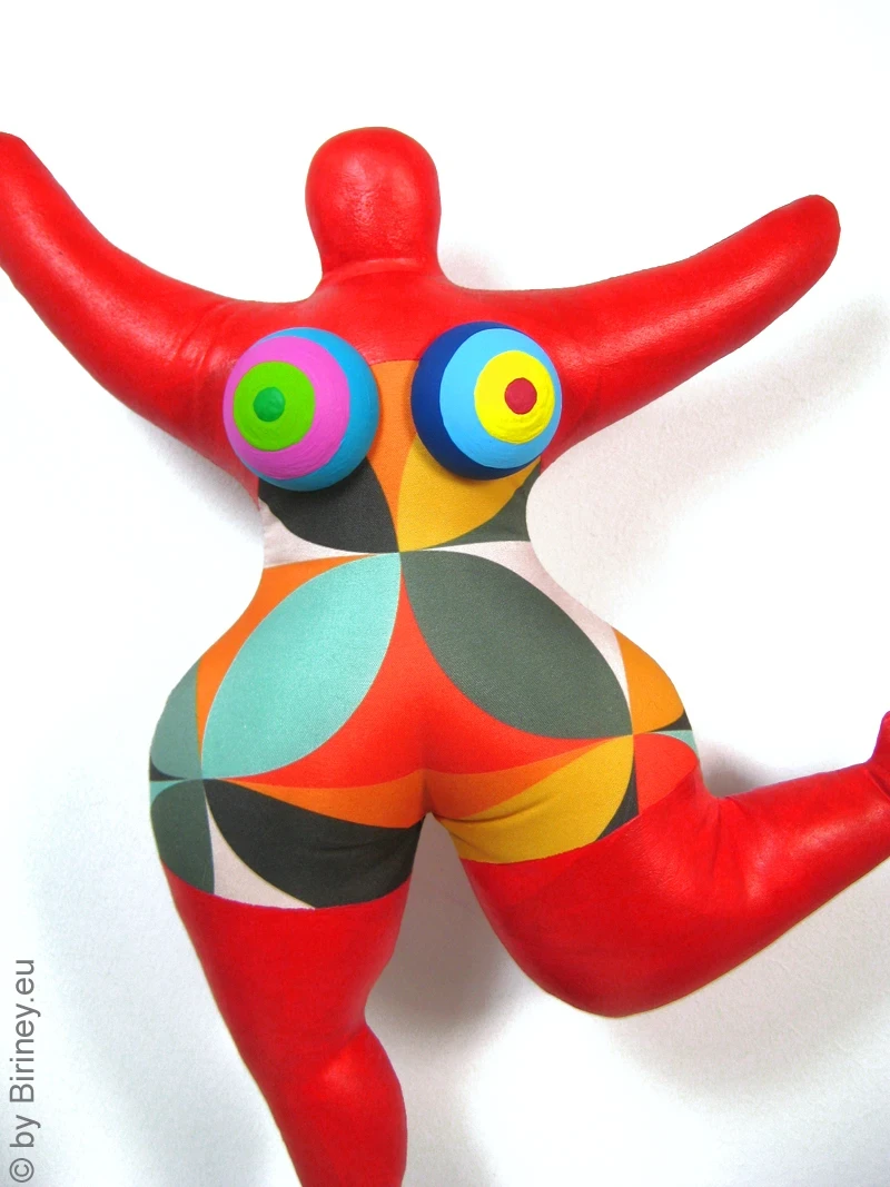 red Nana figure with retro pattern! SL Hight 37cm / 15 inches