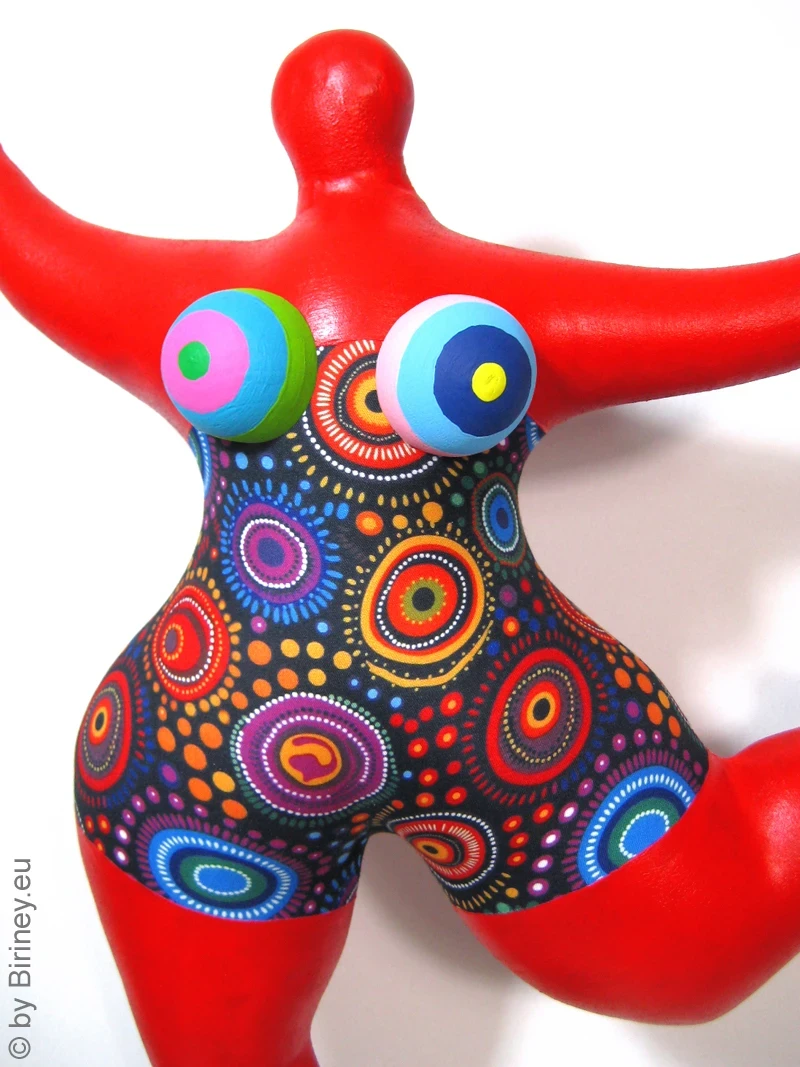 red Nana figure with circles pattern! SL Hight 42cm/ 16.5 inches