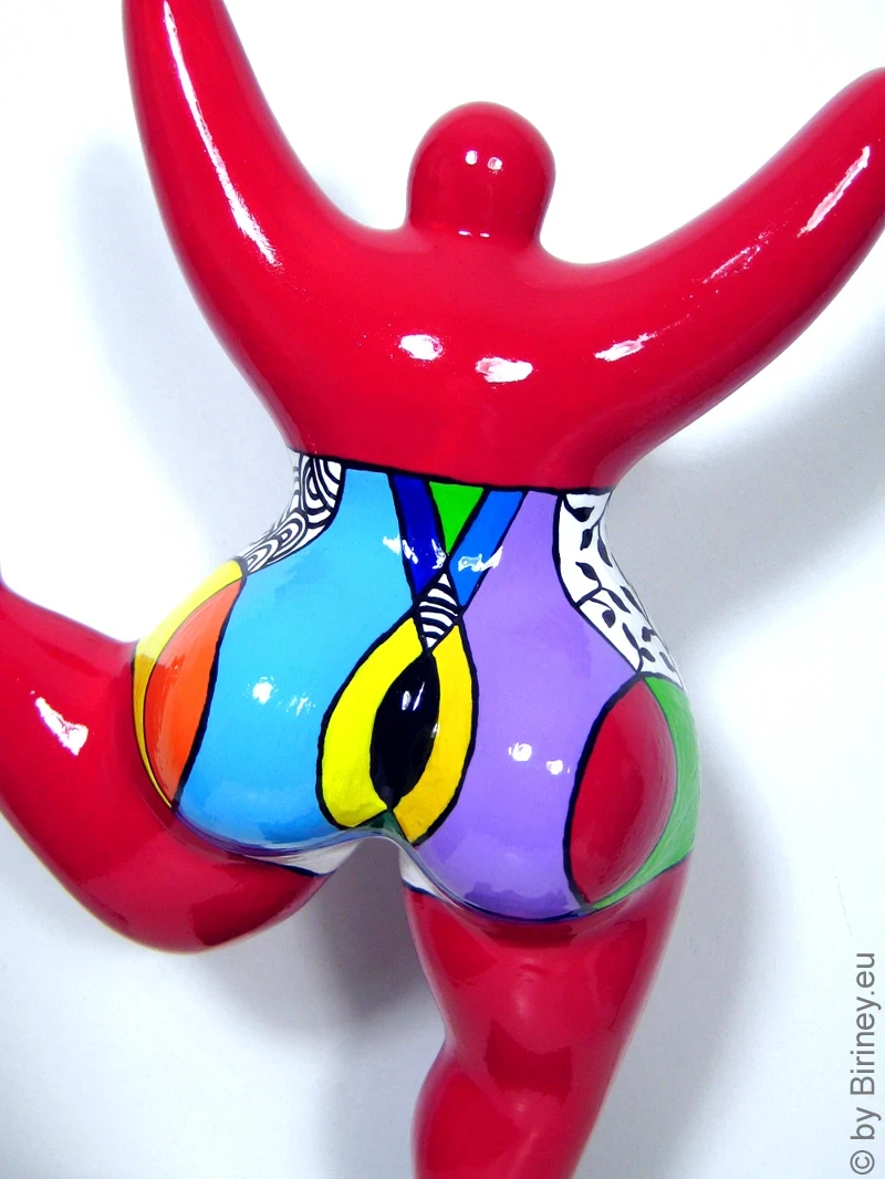 karminrote Nana-Figur mit Mustern 31cm