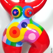 Red unique Nana sculpture height 49 cm / 19 inches red/multicolored "Tailla"