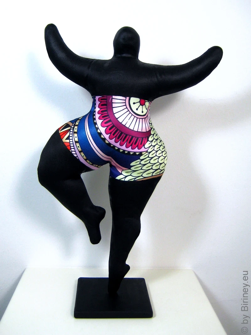 black Nana figure with ornamental pattern! SL Hight 33 cm/ 13 inches