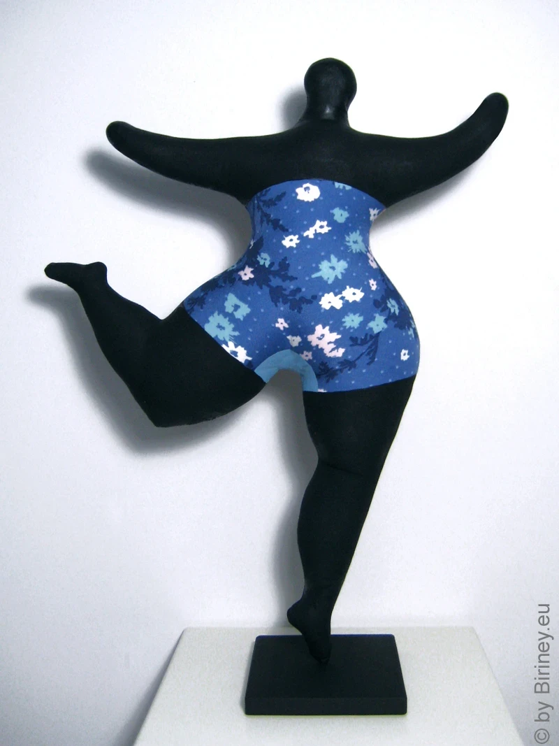 Black Nana figure "Autumn" SL Hight 40cm/ 15.7 inches