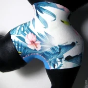 schwarze Nana Figur SL mit Blumen! Höhe 40cm Leichtgewicht