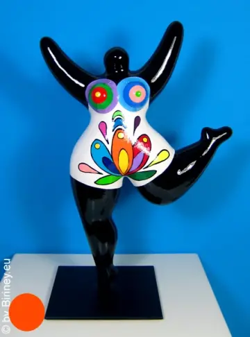 schwarze Nana-Figur mit Blüten! aus Keramik  31cm